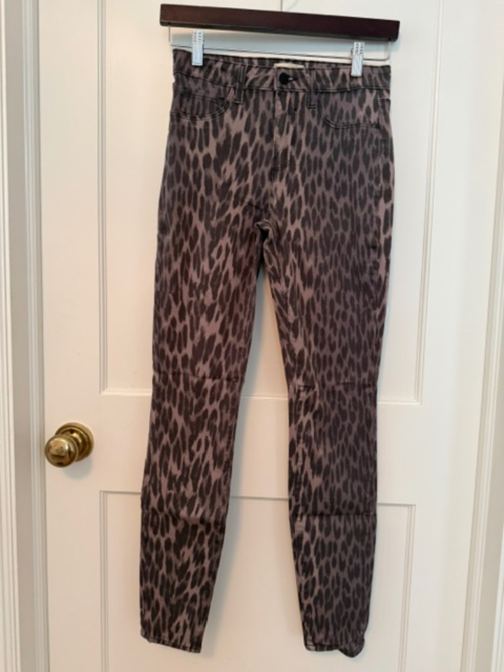 L'AGENCE Margot High Rise Skinny Leopard Print Jeans Size 26 EUC